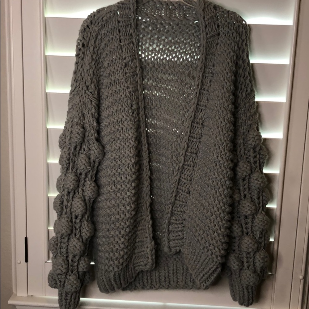 Bubble sleeve cardigan